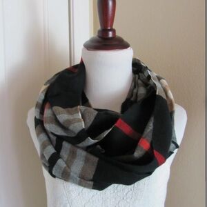 Lord & Taylor Plaid Acrylic Fashion Scarf Cowl Infinity Style
